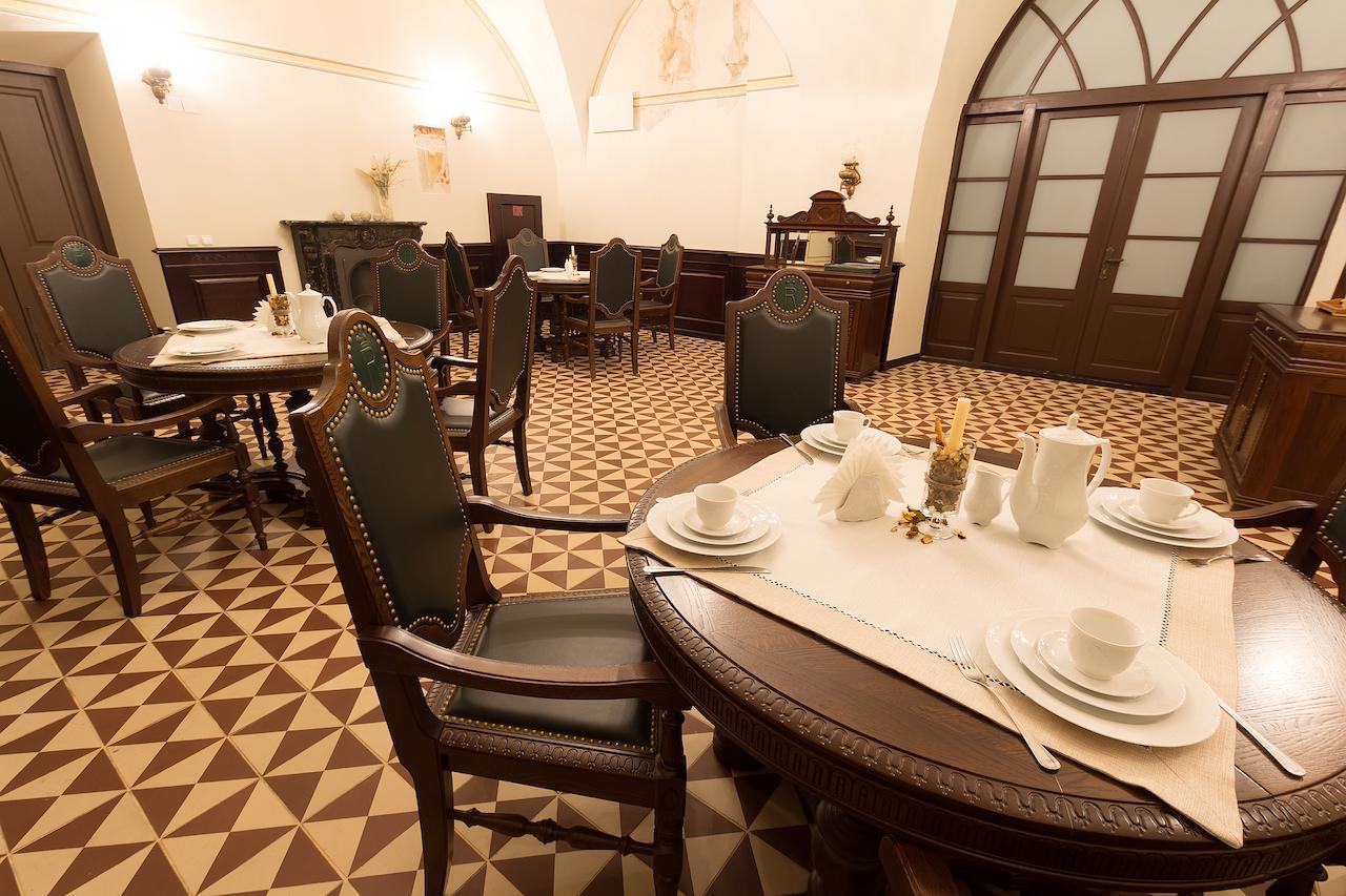 Palace Hotel Nesvizh Dış mekan fotoğraf