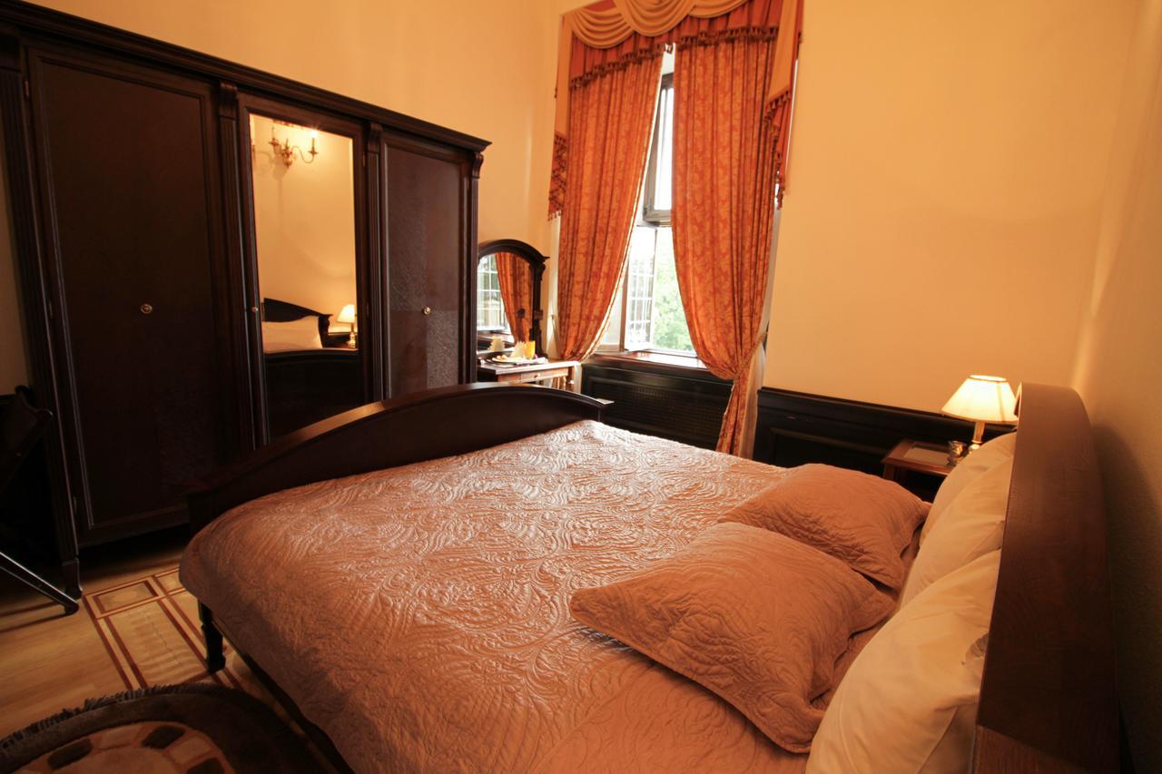 Palace Hotel Nesvizh Dış mekan fotoğraf