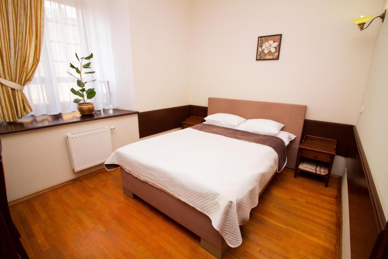 Palace Hotel Nesvizh Dış mekan fotoğraf