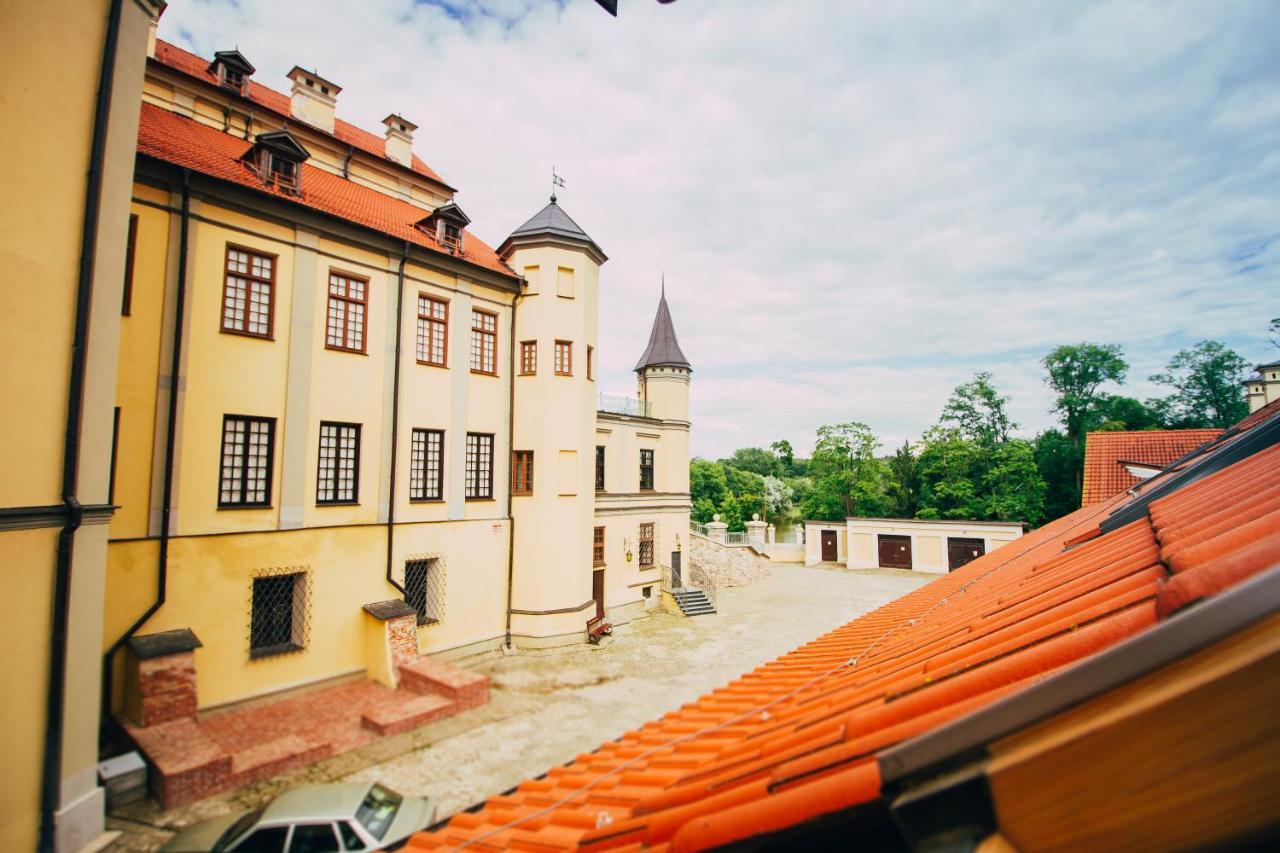 Palace Hotel Nesvizh Dış mekan fotoğraf